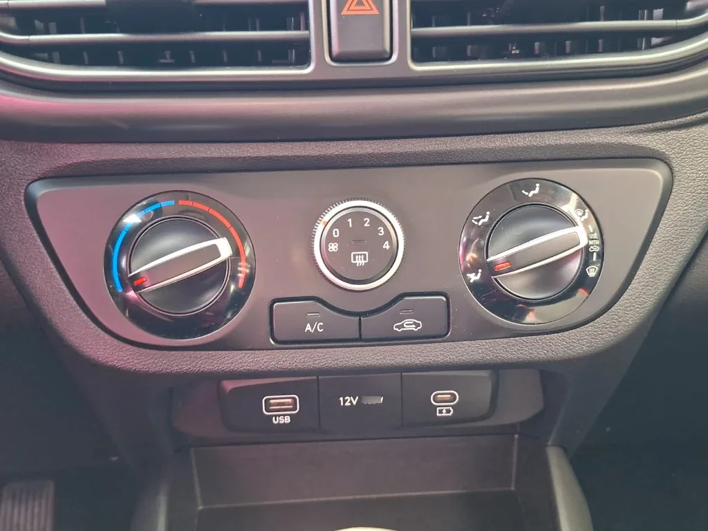 Hyundai Grand I10 Ai3 Hb 1.2 Mt Plus año 2025