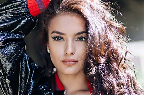the perfect eyebrows are the new frontier of semi-permanent make-up, both for women and men