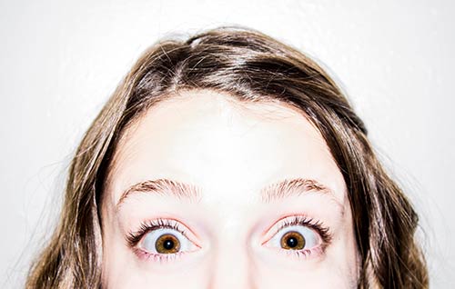 tnin and empty eyebrows
