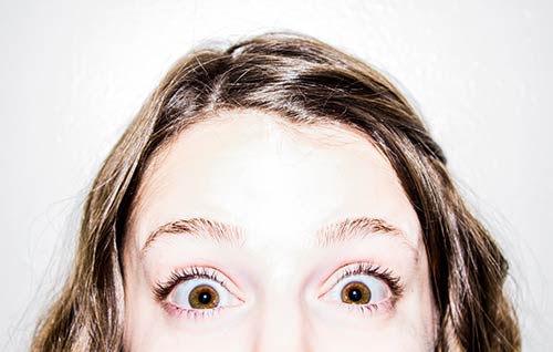 tnin and empty eyebrows