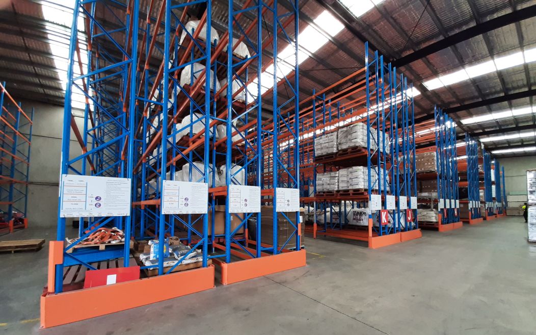 pallet racking 38 (custom blue frames) (1)