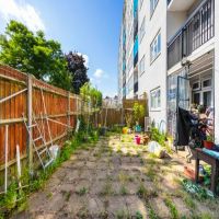 High-Yield 2 Bedroom Ground Floor Flat with Garden in E14