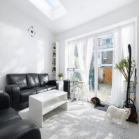 4 Bedroom and 2 Reception For Sale Ground Floor with Garden