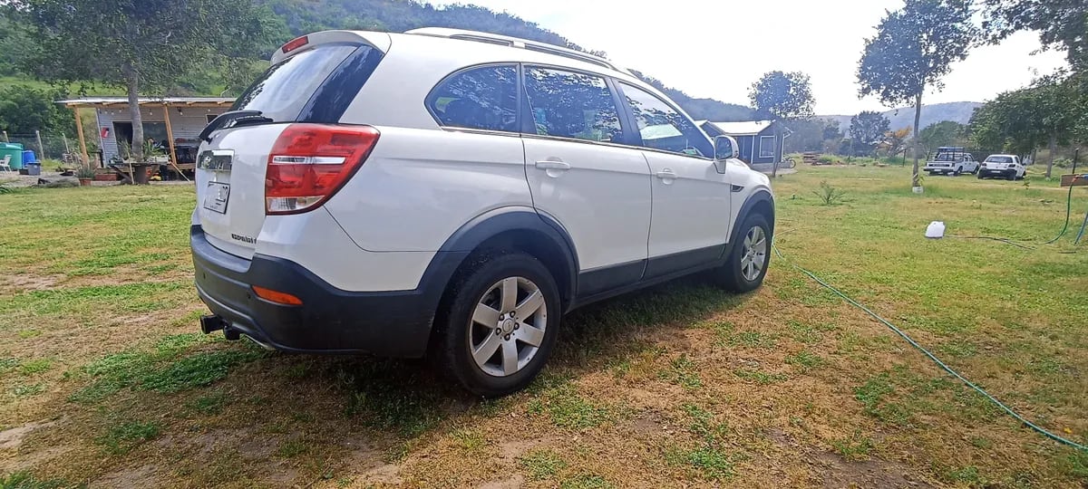 Chevrolet CAPTIVA 2.4 Iv Lt Full At 4x2 año 2014