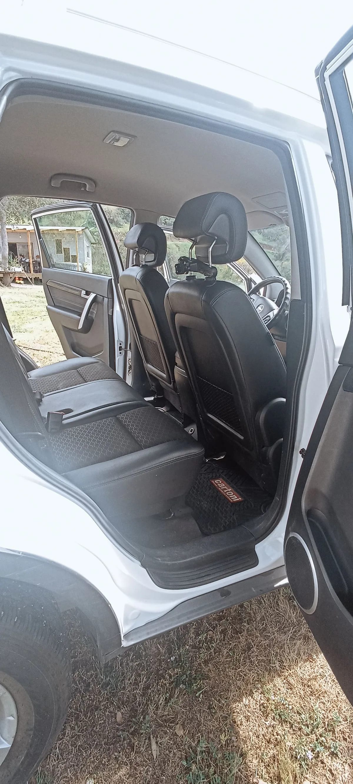 Chevrolet CAPTIVA 2.4 Iv Lt Full At 4x2 año 2014