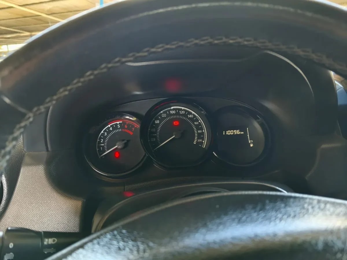 RENAULT DUSTER 1.6 Life Nav Mt año 2020