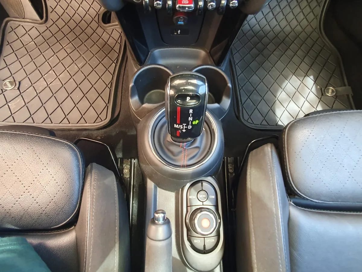 MINI COOPER S 2.0 Iconic Cabrio At año 2019