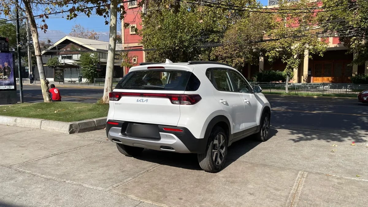 KIA MOTORS SONET 1.5 Ex At año 2024