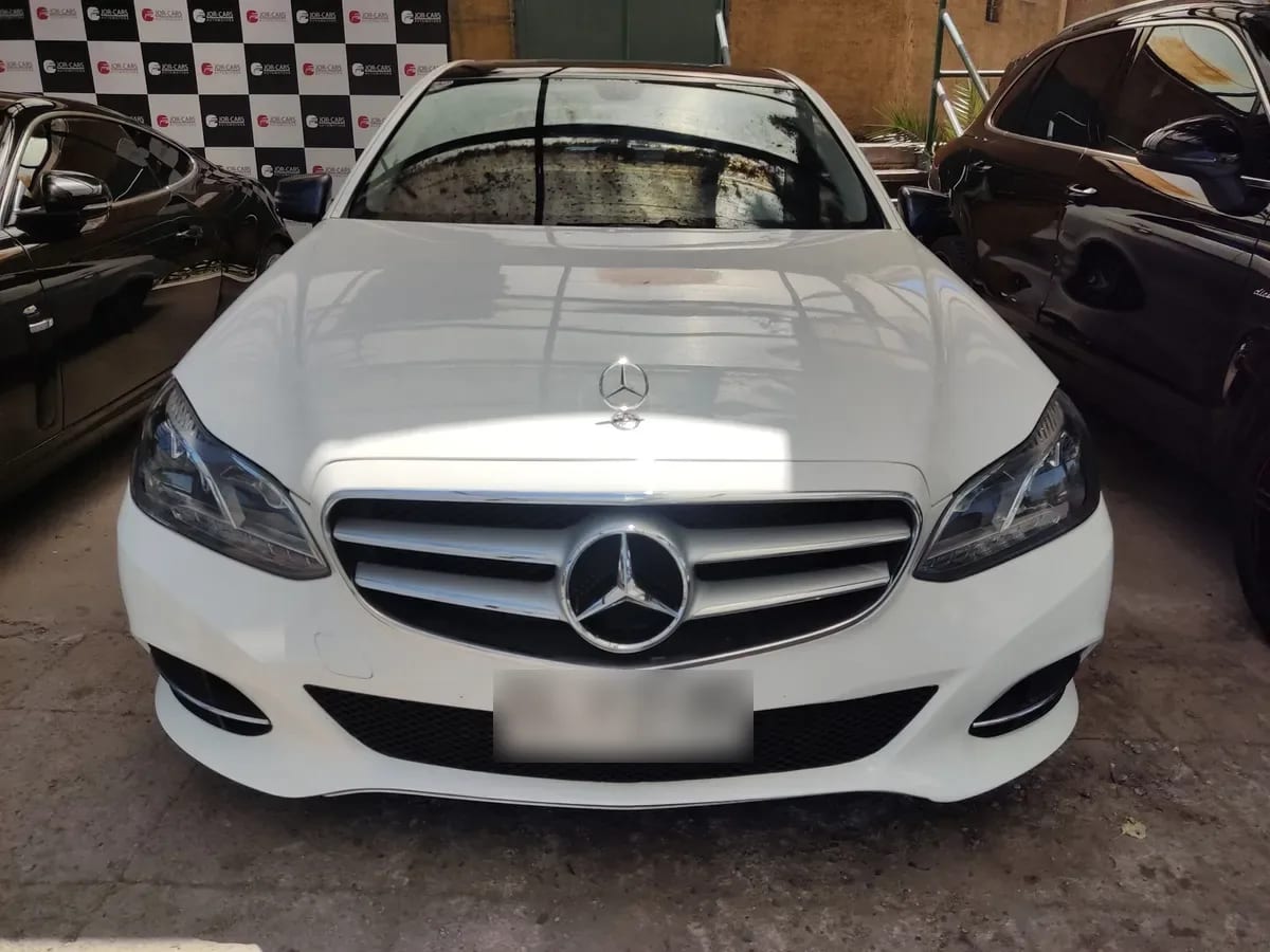 MERCEDES BENZ E200 1.8 At año 2014