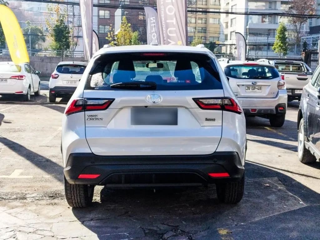 TOYOTA YARIS CROSS 1.5 Xi Mt año 2024