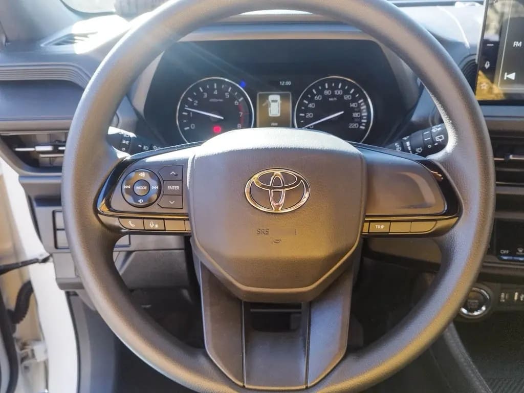TOYOTA YARIS CROSS 1.5 Xi Mt año 2024