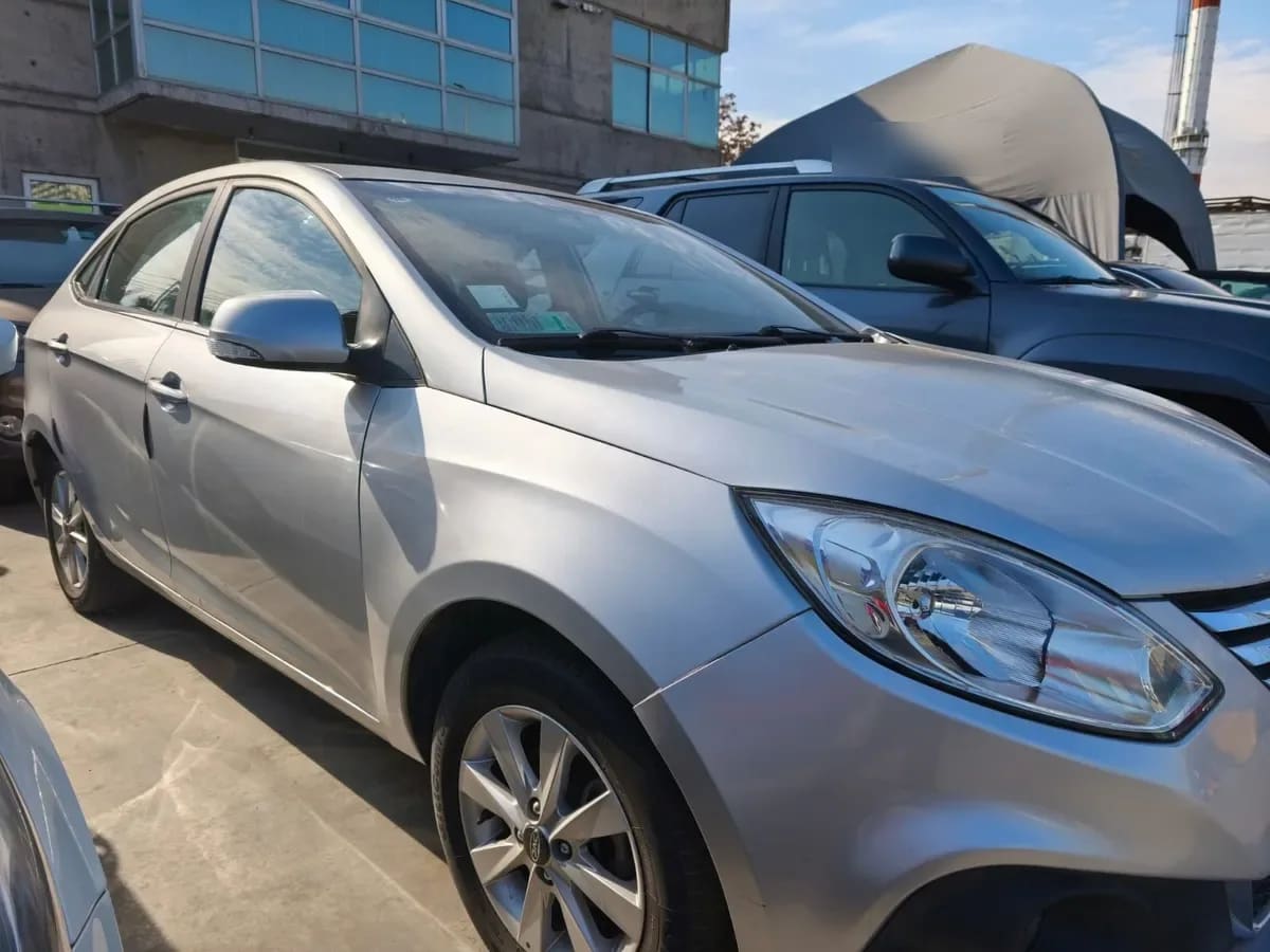 JAC J4 1.5 Comfort Smart Mt año 2019