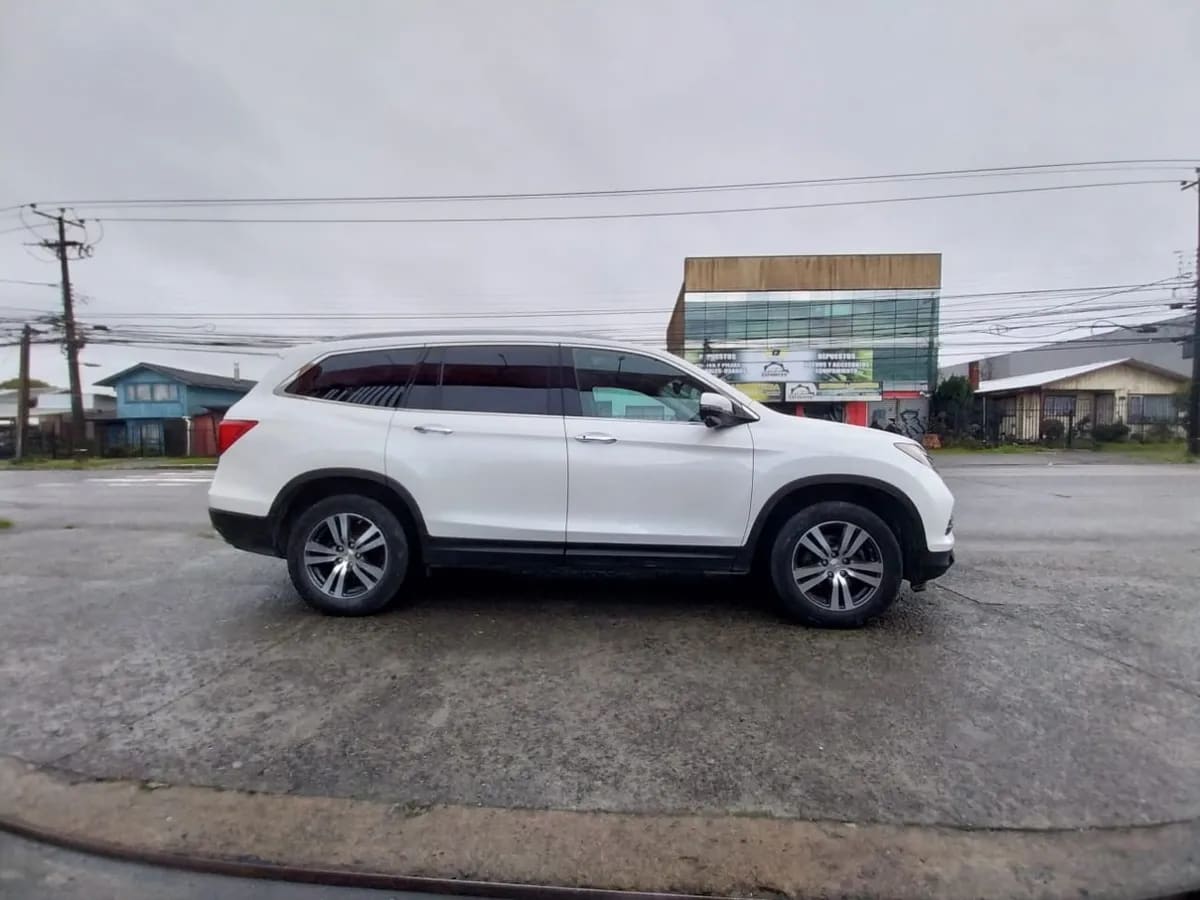 HONDA PILOT 3.5 Touring At 4x4 año 2018