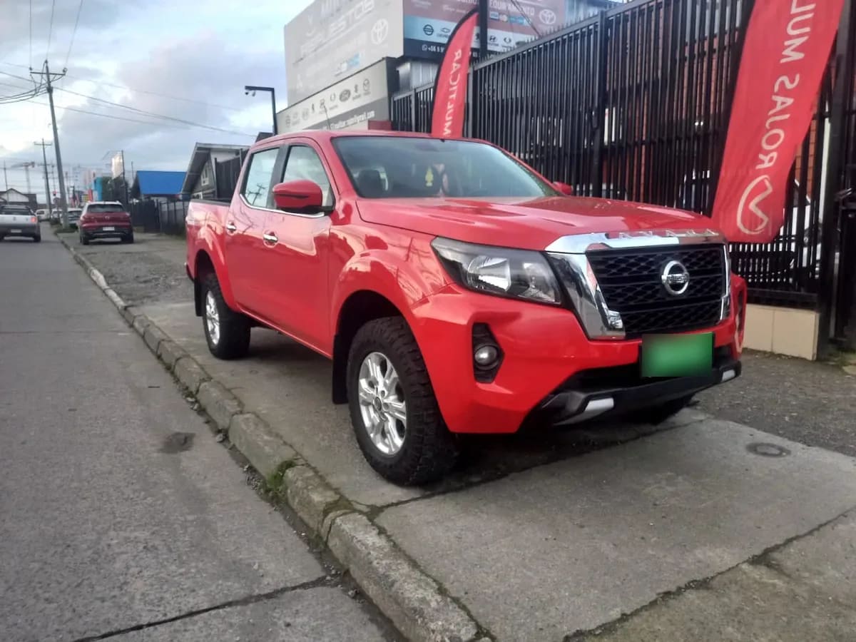Nissan NAVARA D Cab Mt 4x4 2.3 año 2022