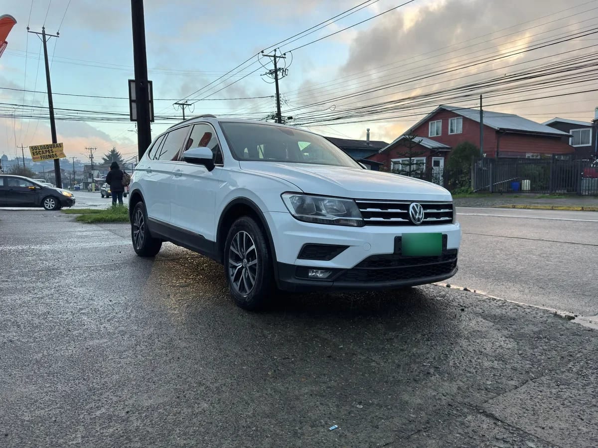 Volkswagen TIGUAN 4x4 2.0 Aut año 2019