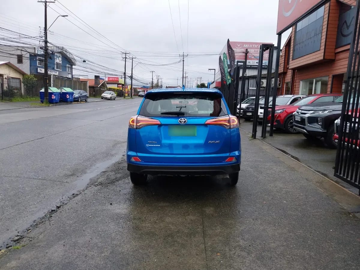 Toyota RAV 4 2,0 año 2018