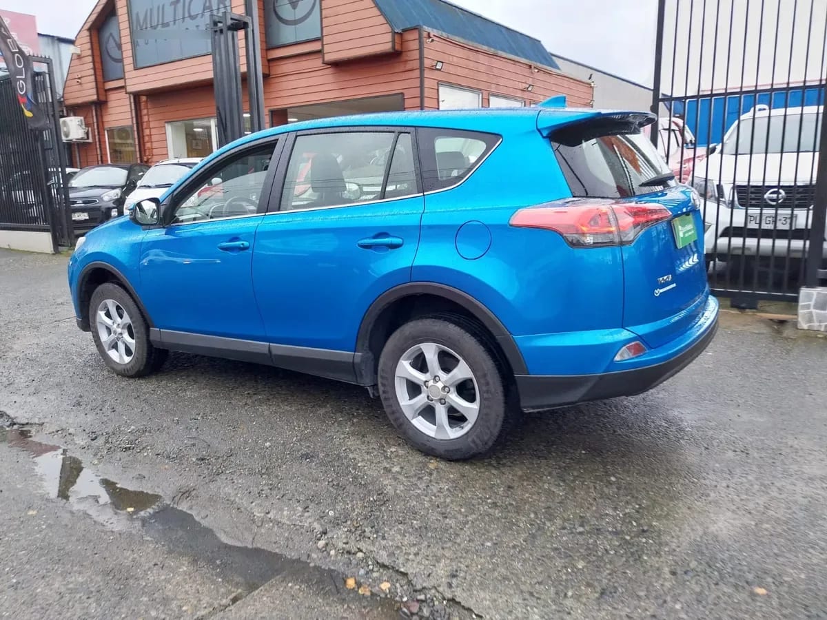Toyota RAV 4 2,0 año 2018