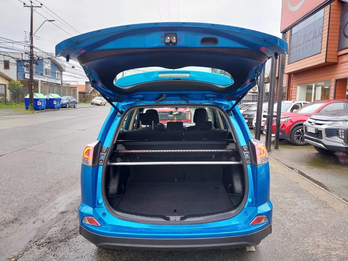 Toyota RAV 4 2,0 año 2018