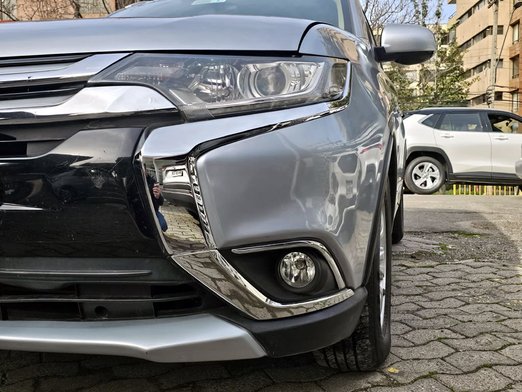 MITSUBISHI OUTLANDER 2.4 Gls At 4x4 año 2017