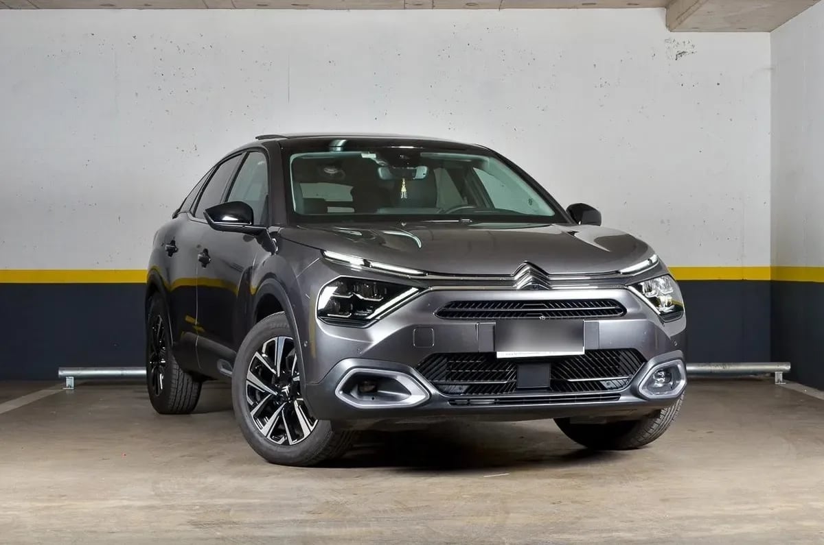 CITROEN C-4 1.2 Puretech 130 S&s Eat8 Feel Pack At año 2024