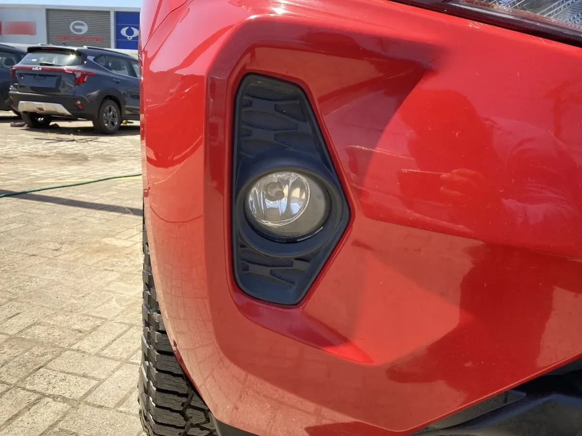 Nissan Navara 2.3d Xe Diesel 4x2 Dob.cab. Mt 4p año 2024