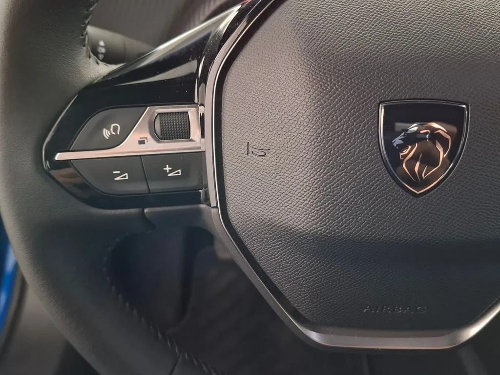 PEUGEOT 2008 Active año 2025