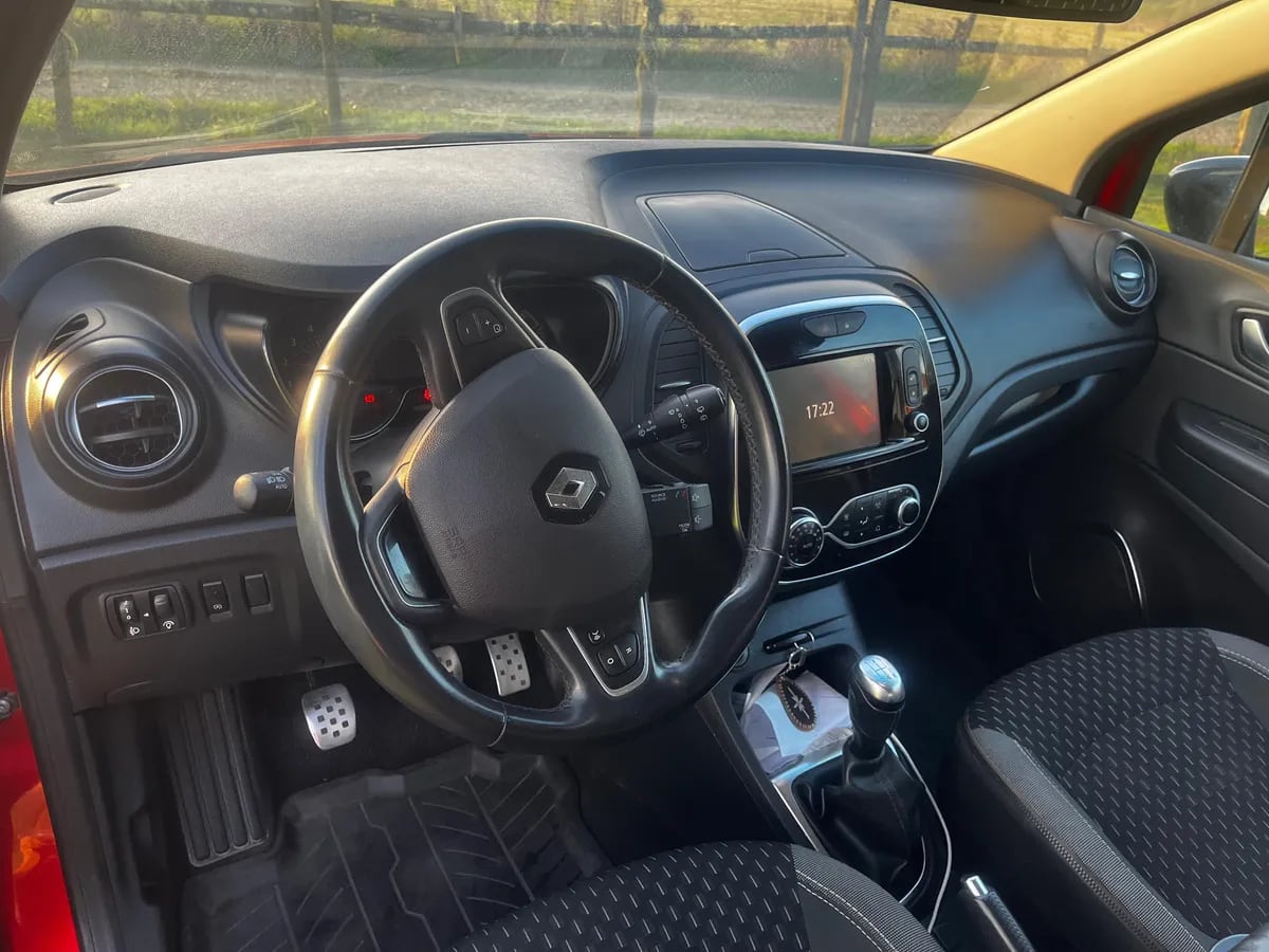 Renault Captur 1.5 Intens Techo Mt Diesel año 2019