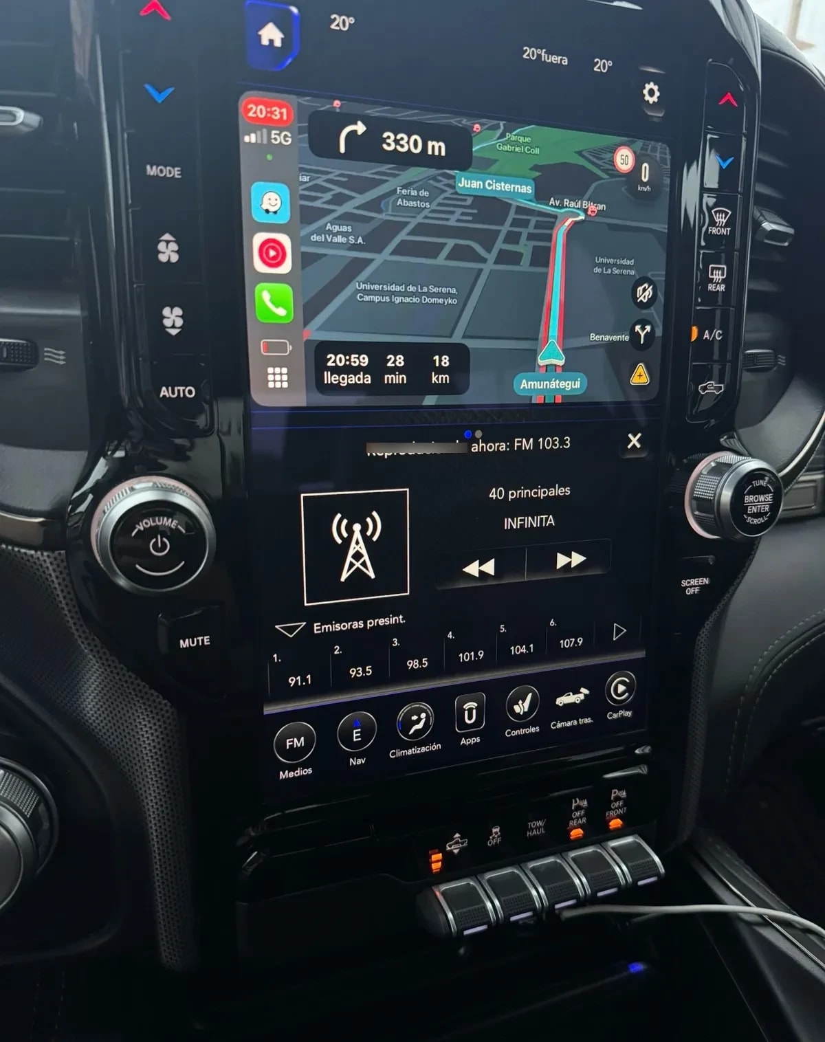 RAM 1500 5.7 Crew Cab Limited At 4x4 año 2022