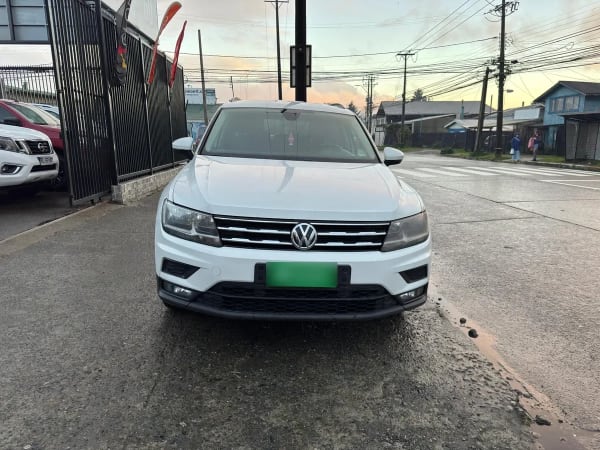 Volkswagen TIGUAN 4x4 2.0 Aut año 2019 Volkswagen TIGUAN 4x4 2.0 Aut año 2019