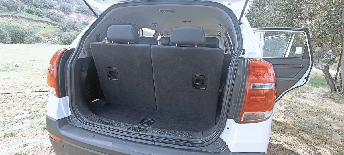 Chevrolet CAPTIVA 2.4 Iv Lt Full At 4x2 año 2014
