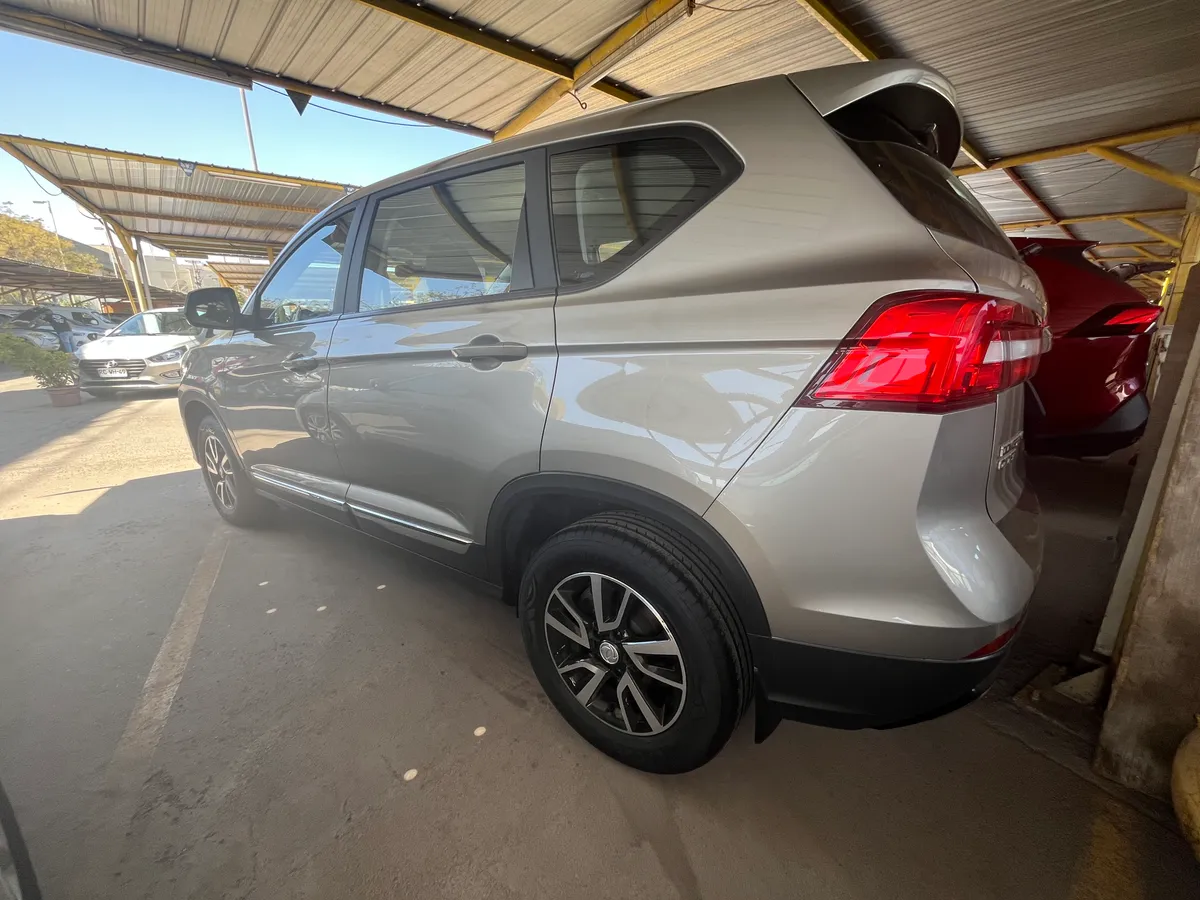 Dongfeng SX5 1.6 Confortable Mt año 2022