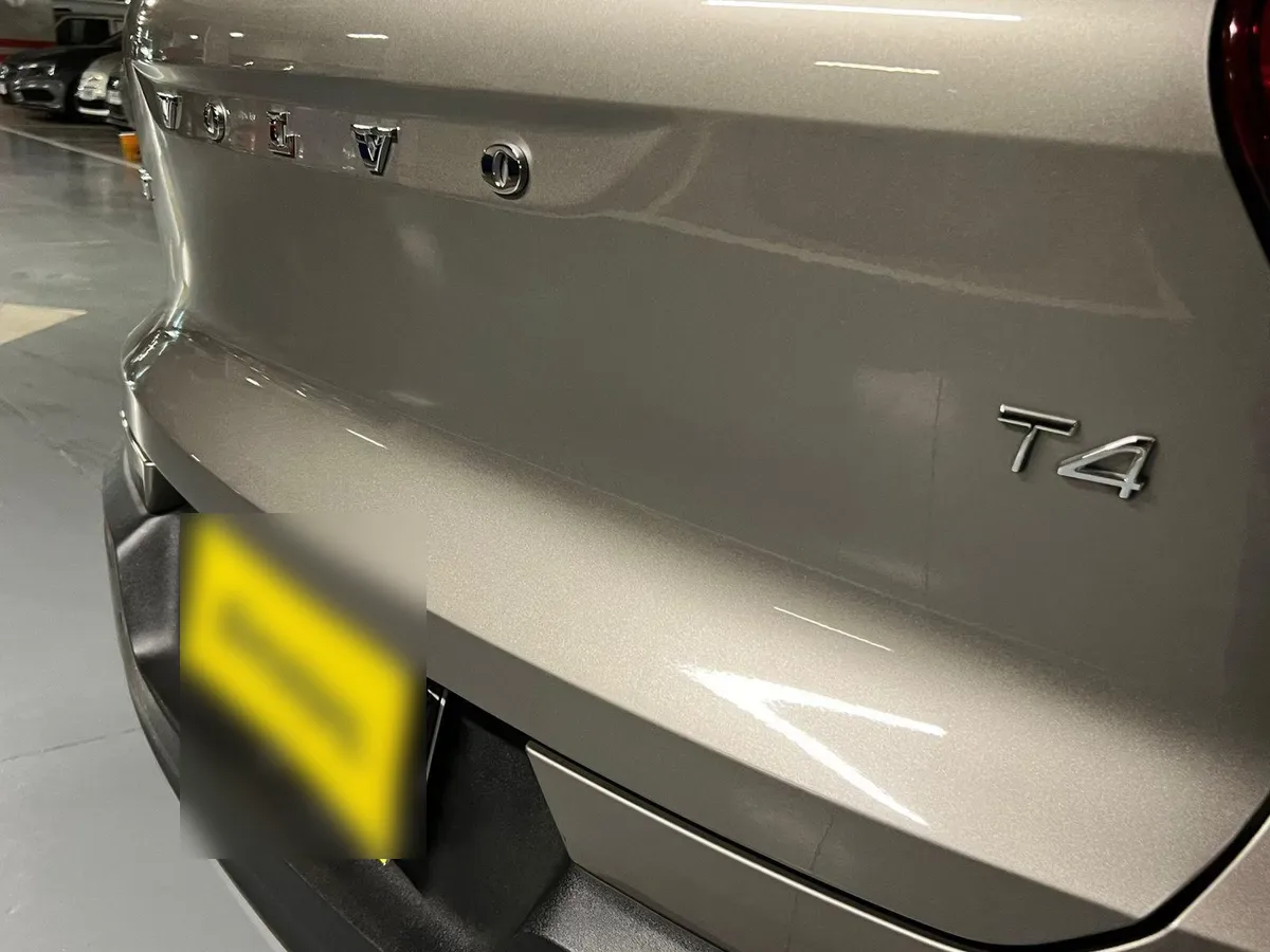 VOLVO XC40 2.0 B4 Plus At 4x4 año 2022