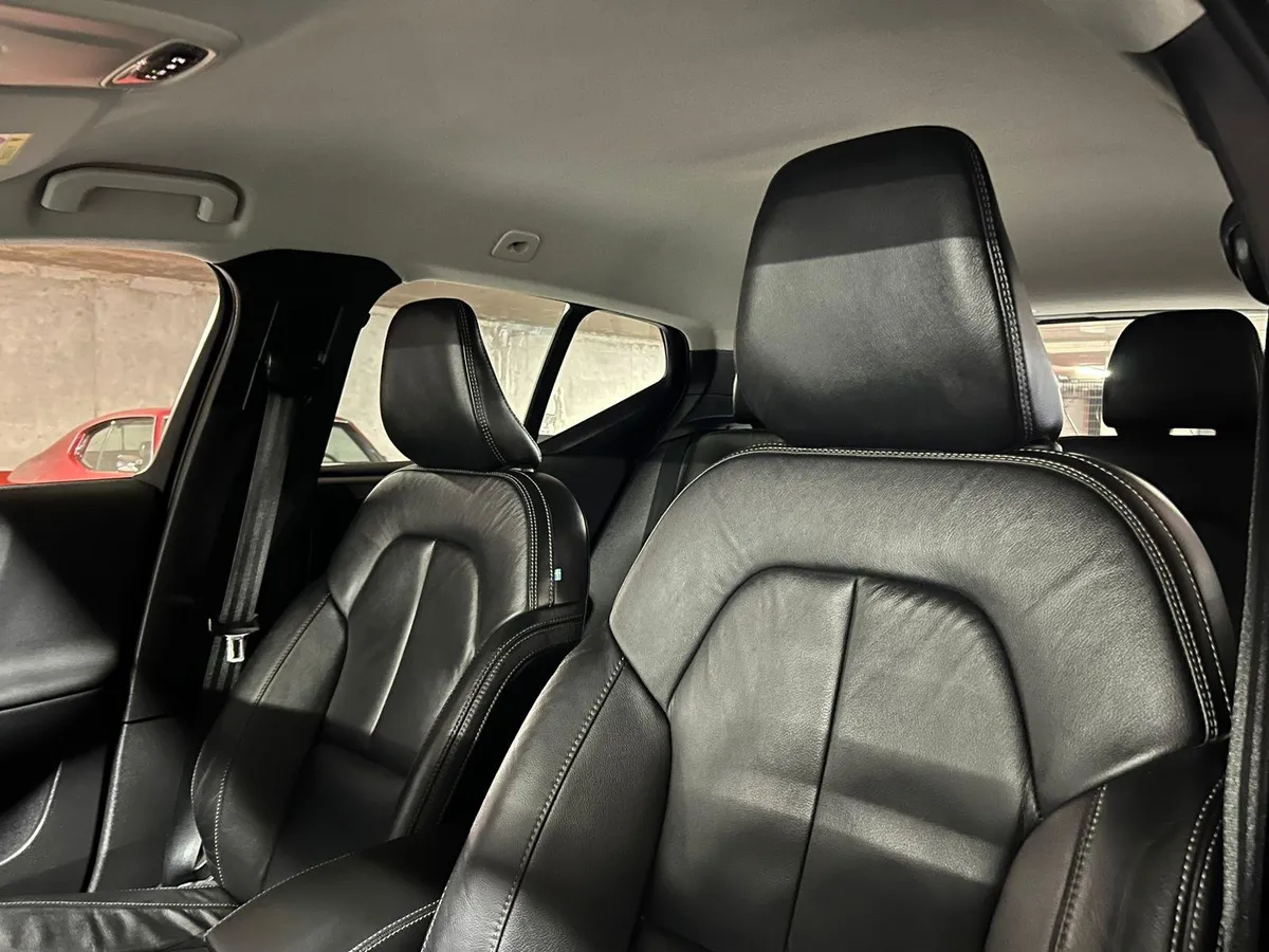 VOLVO XC40 2.0 B4 Plus At 4x4 año 2022