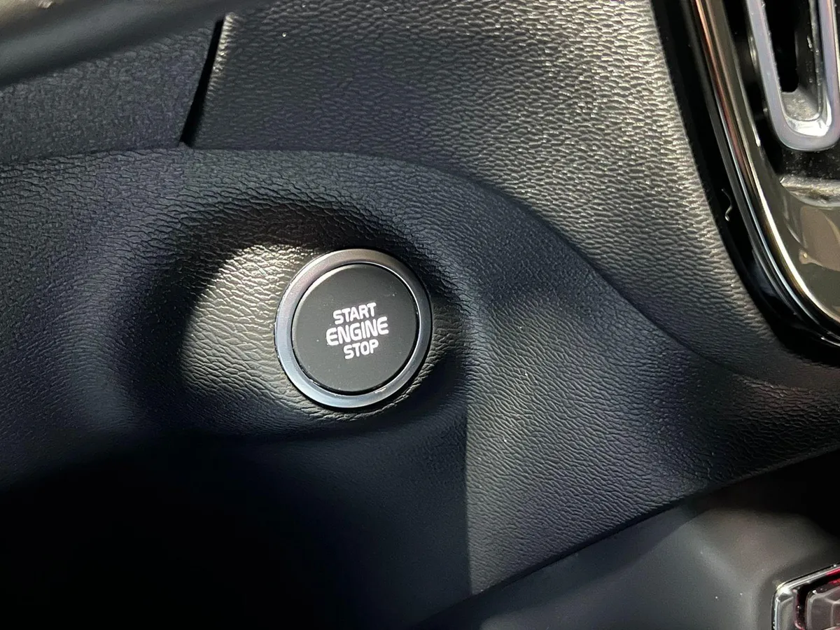 VOLVO XC40 2.0 B4 Plus At 4x4 año 2022