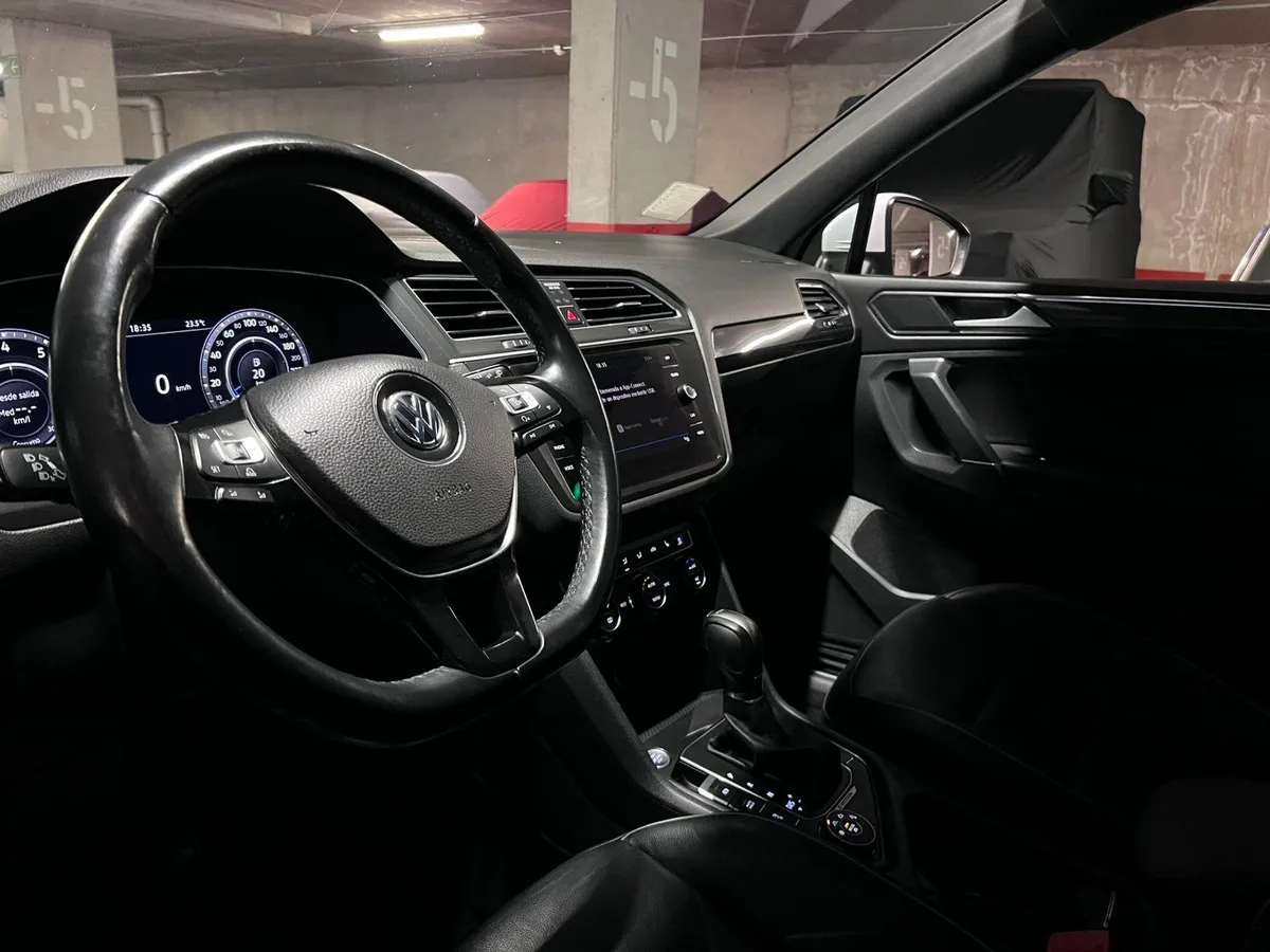 VOLKSWAGEN TIGUAN 2.0 Tsi Hl 4m Mx 180 Hp At año 2019