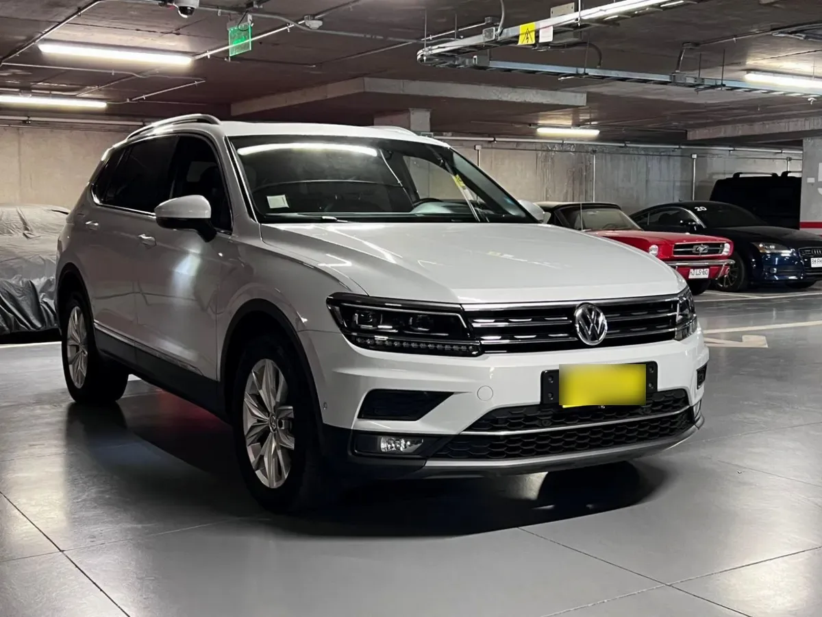 VOLKSWAGEN TIGUAN 2.0 Tsi Hl 4m Mx 180 Hp At año 2019
