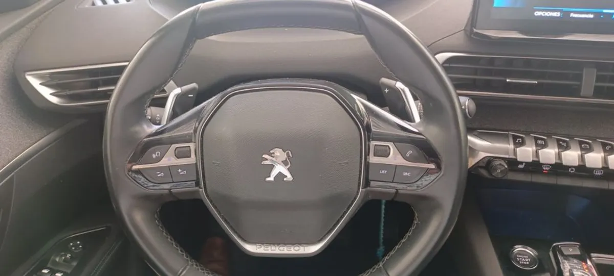 PEUGEOT 3008 1.5 Allure Pack Bluehdi 130 At Diesel año 2022