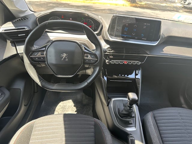 PEUGEOT 208 1.2 Active Pack Puretech 75 Mt año 2021