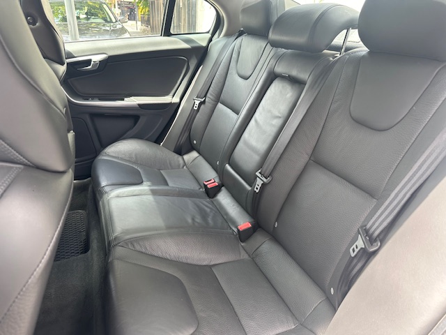 VOLVO S60 2.0 Comfort At año 2012