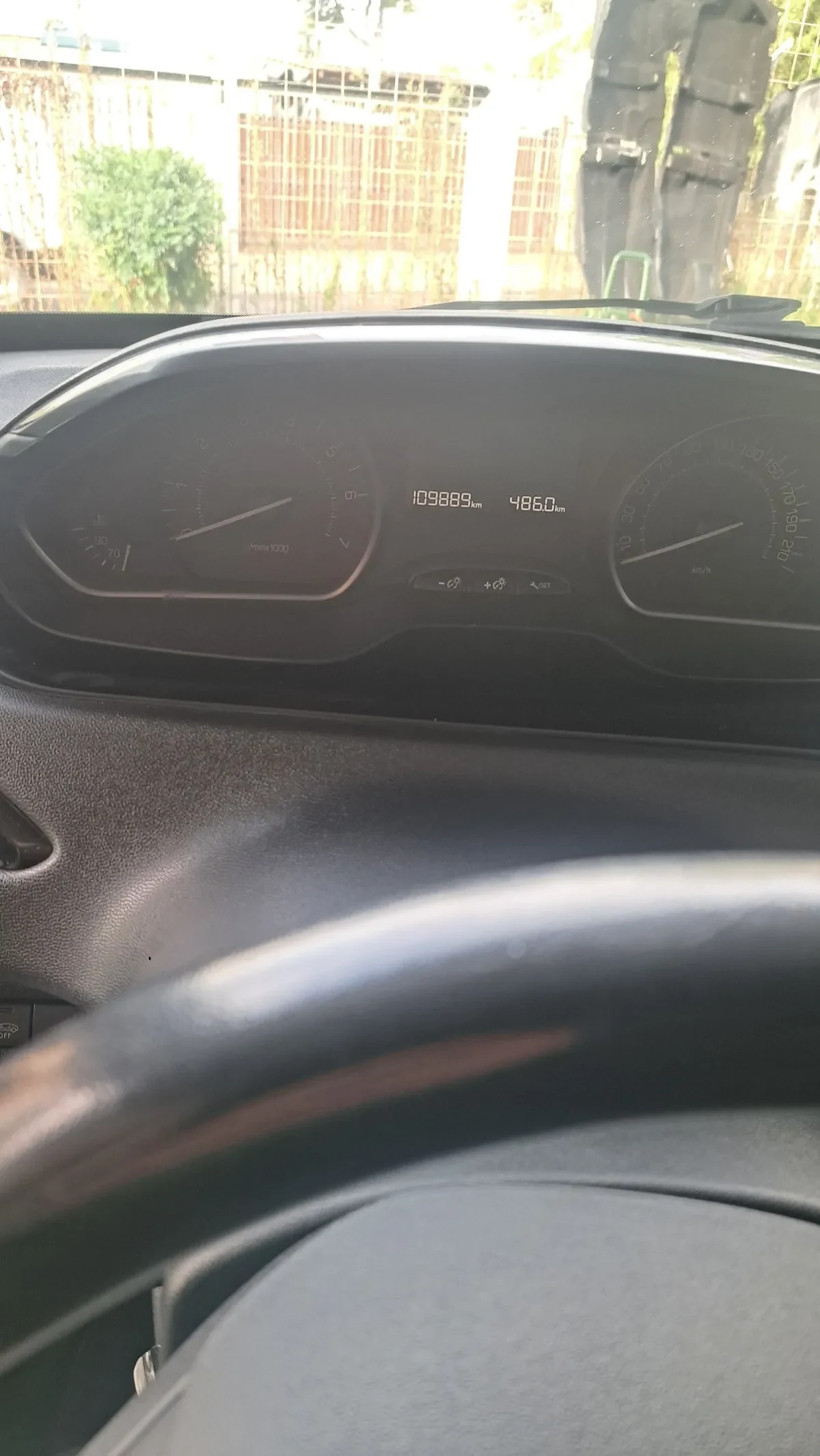 PEUGEOT 208 1.2 Active Puretech 82hp E6 Mt año 2018