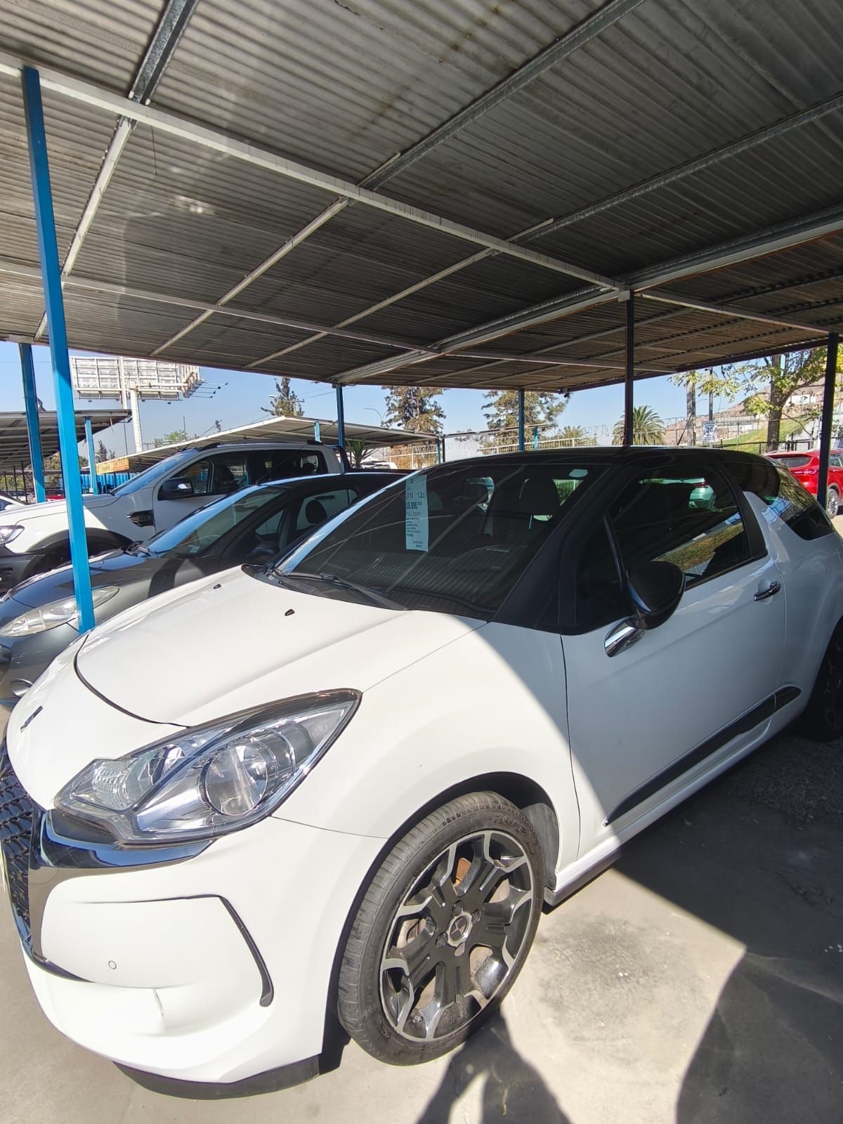 DS AUTOMOBILES DS3 1.2 Puretech 110 S&s So Chic 3p Mt año 2018