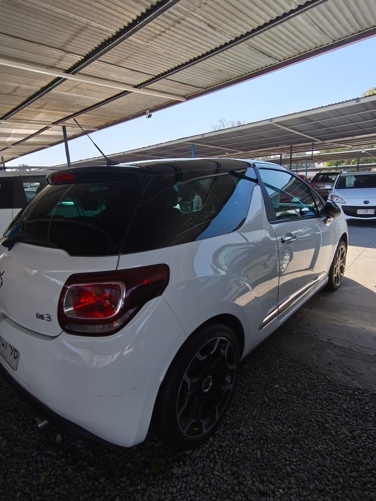 DS AUTOMOBILES DS3 1.2 Puretech 110 S&s So Chic 3p Mt año 2018