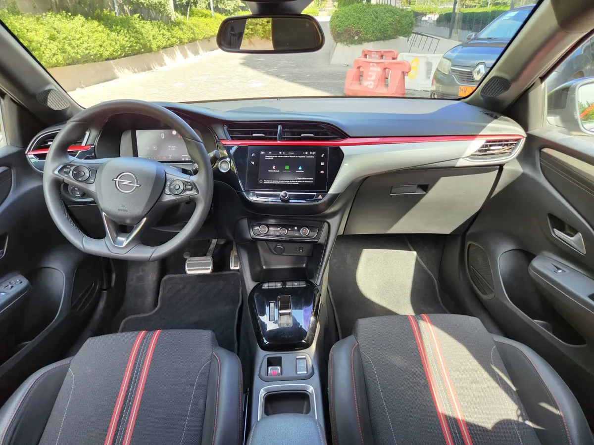 OPEL CORSA 1.2 Gs Line At año 2023