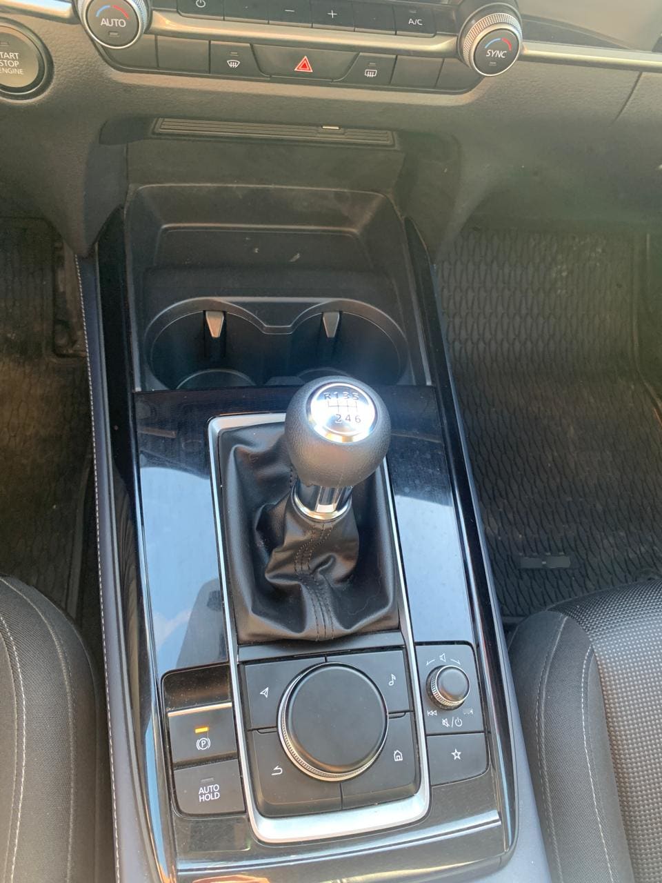 MAZDA CX-3 2.0 Core Mt año 2024