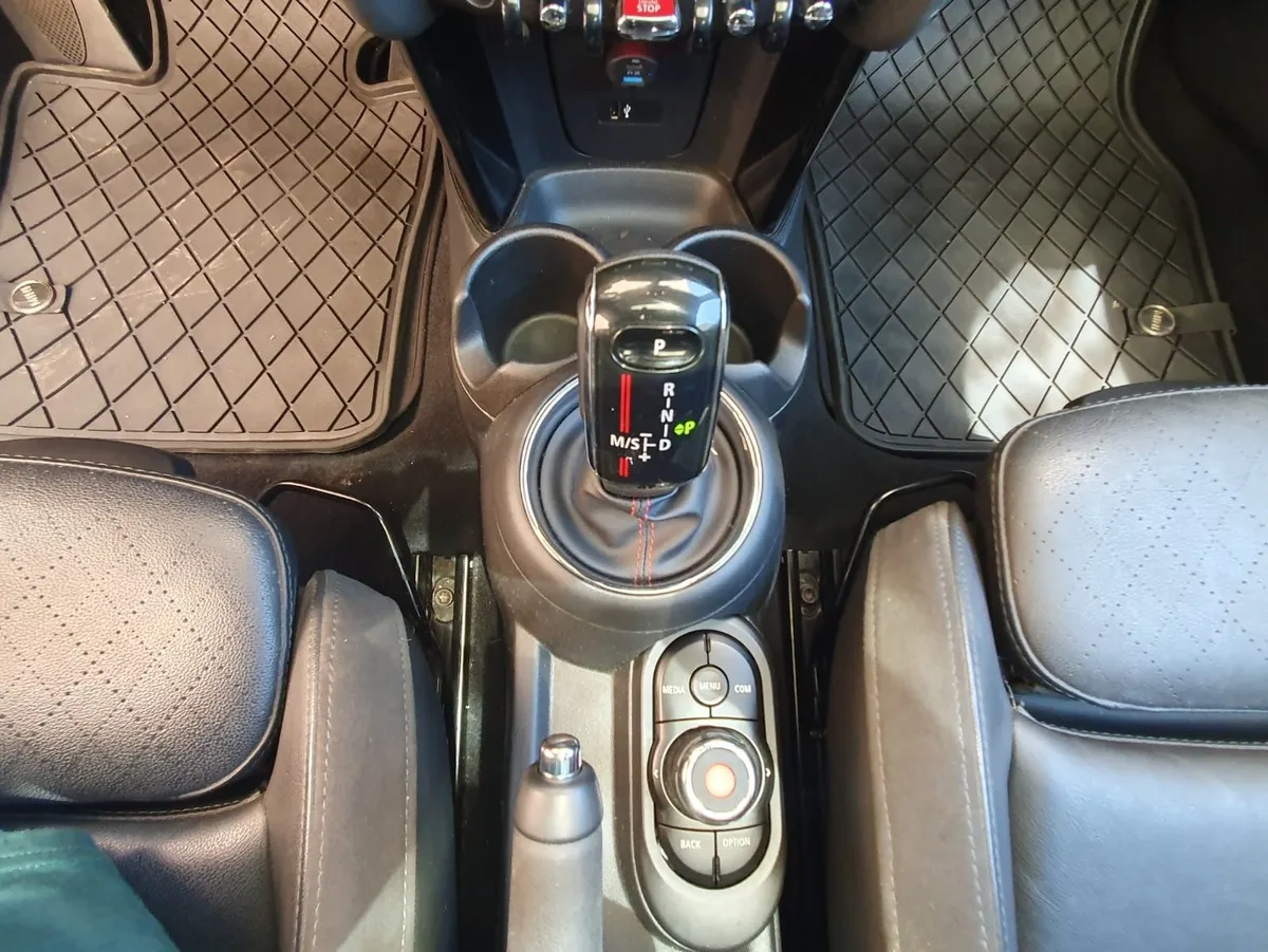 MINI COOPER S 2.0 Iconic Cabrio At año 2019