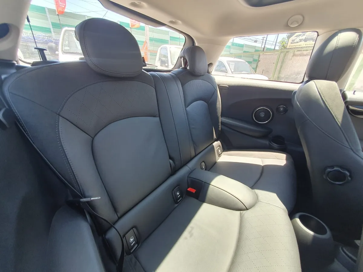 MINI COOPER S 2.0 Iconic Cabrio At año 2019
