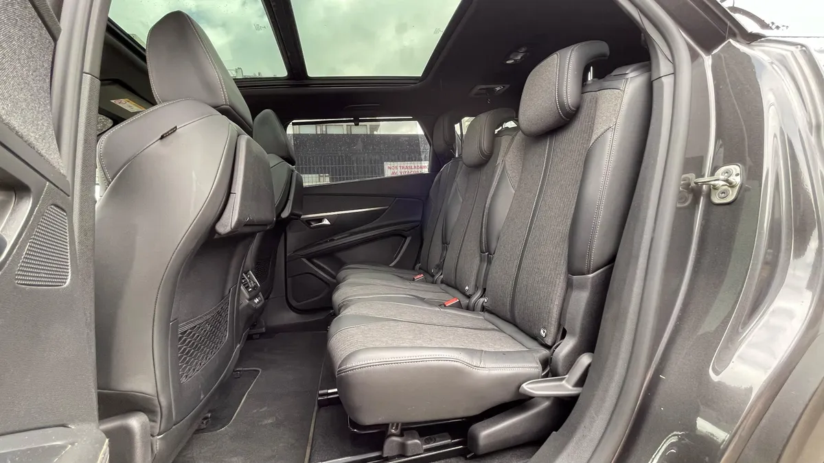 PEUGEOT 5008 1.6 Gt-Line Puretech 180 At año 2020