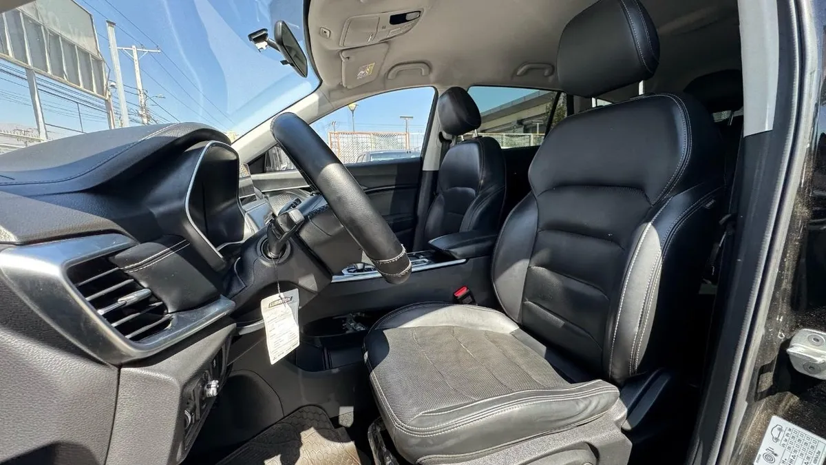 JAC JS8 1.5 Luxury Se Dct At año 2022