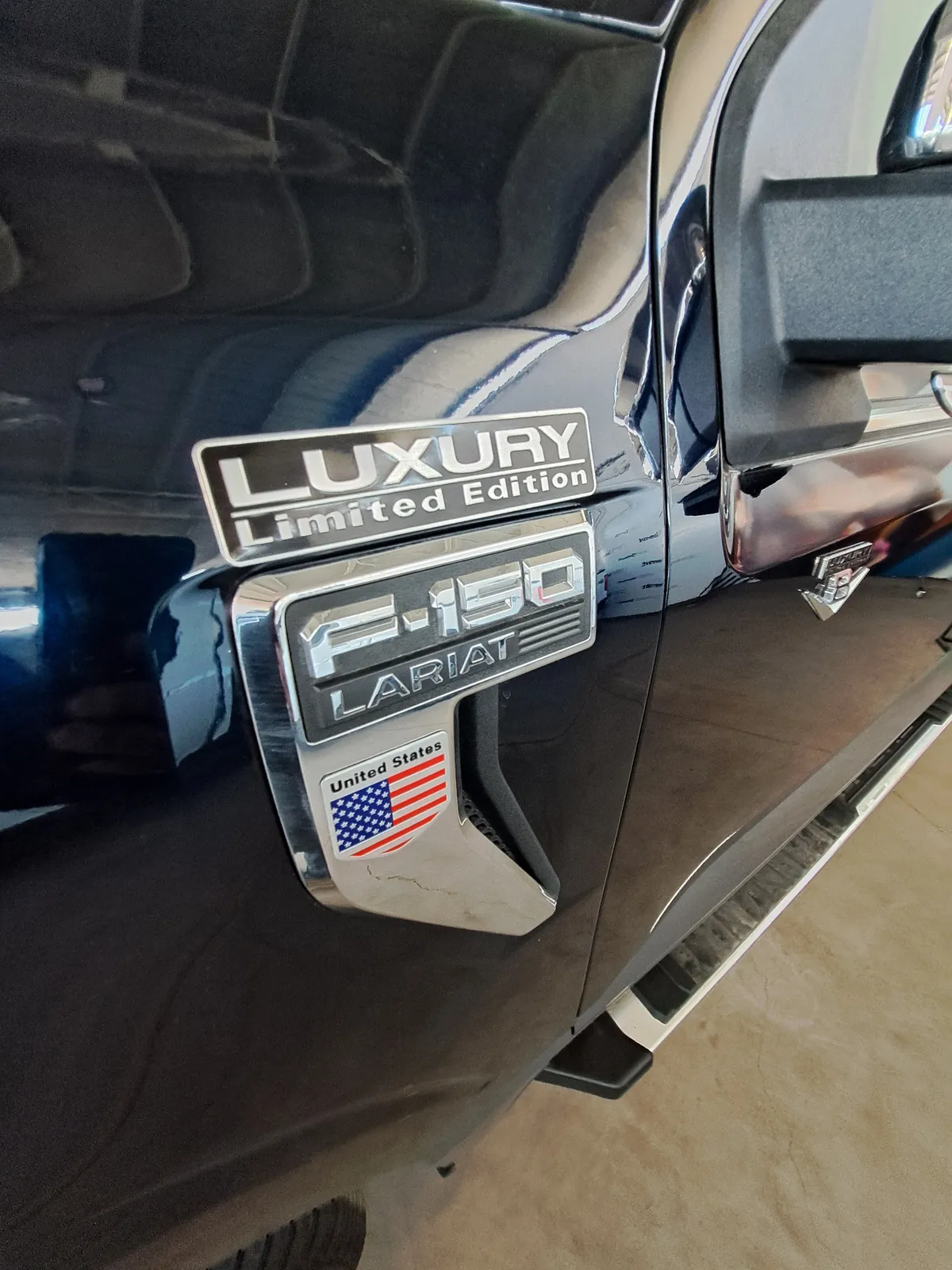 FORD F-150 5.0 Lariat Cc Luxury At 4x4 año 2024