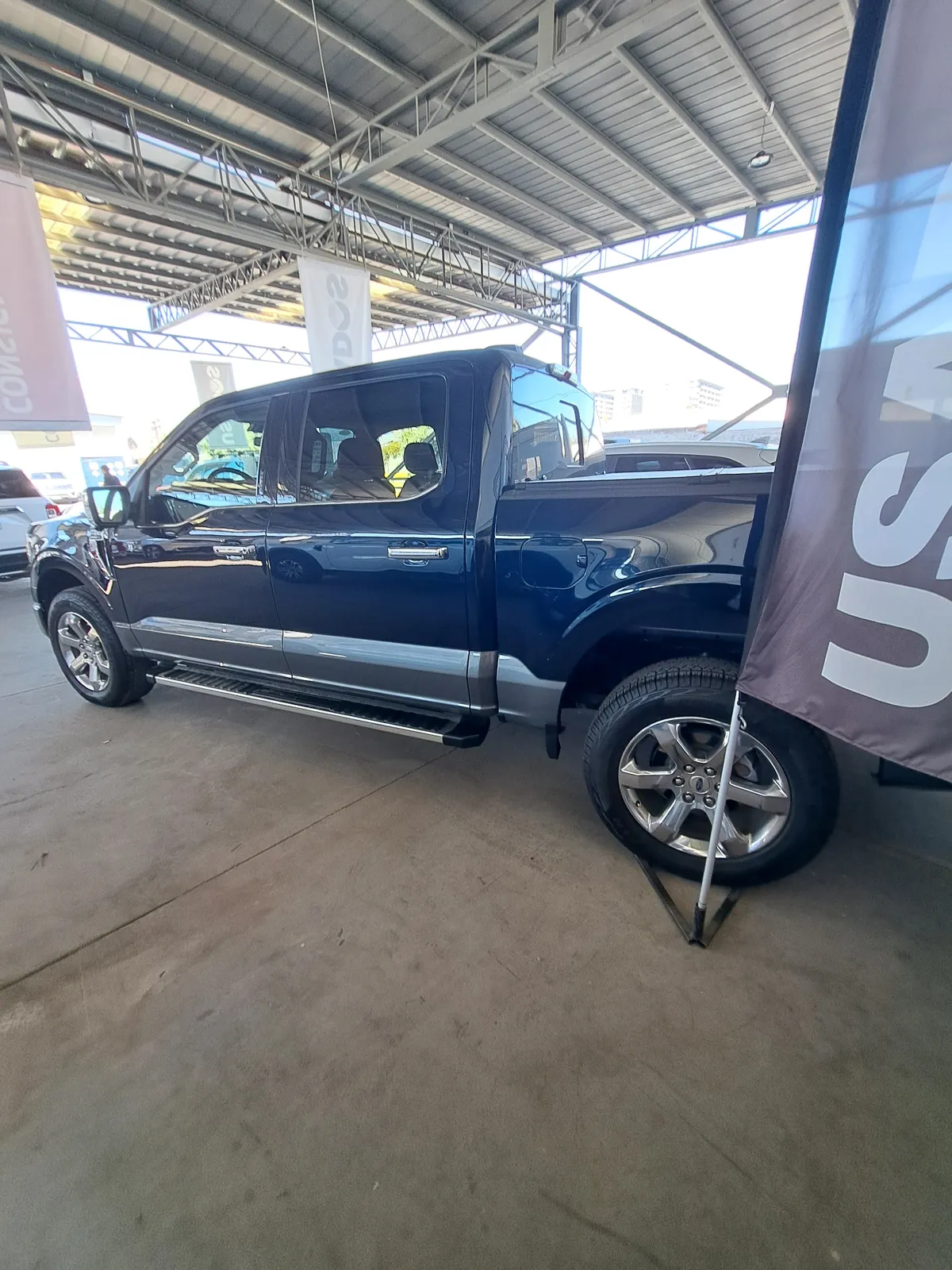 FORD F-150 5.0 Lariat Cc Luxury At 4x4 año 2024